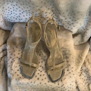 Donald J Pliner heels